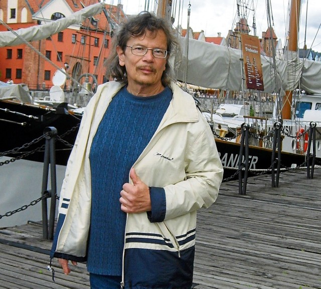 W swojej twórczości Zenon Gołaszewski często sięga do tematyki pomorskiej.  Do najpopularniejszych jego powieści należą "Szepty Raduni, szepty Motławy" oraz "Złota Twierdza"
