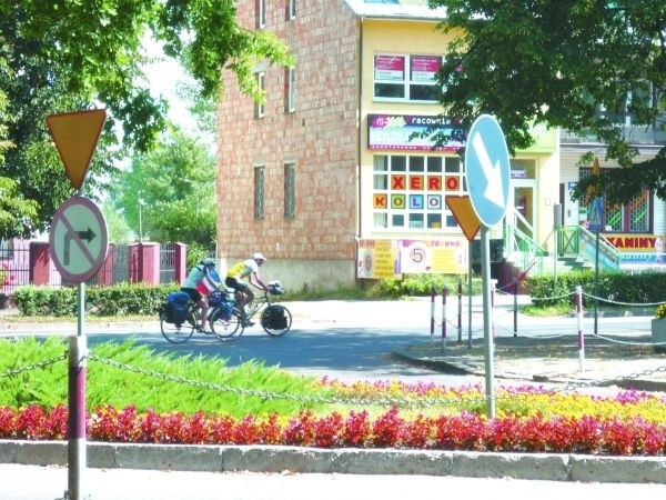 Turyści przez Hajnówkę najczęściej po prostu przejeżdżają - miejsca zakwaterowania szukają w Białowieży