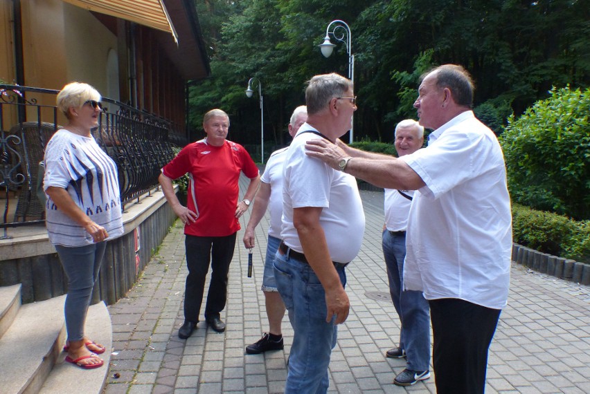 Wzruszające spotkanie po latach przyjaciół z Korony Kielce. Z Kanady przyleciał Janusz Żelazny, był też Czesław Palik [ZDJĘCIA, WIDEO]