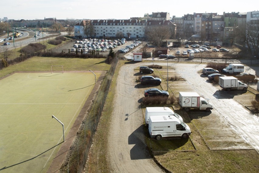 Nowa toaleta miejska w Poznaniu. Robert Konieczny i Ewa Kuryłowicz inspirują architektów