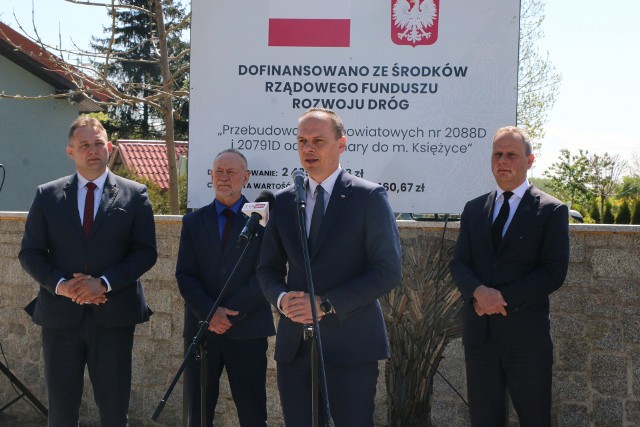 Koszt inwestycji przebiegającej przez Damianowo to ponad 5 milionów, z tego dofinansowanie rządowe wyniosło prawie 2,5 mln zł.