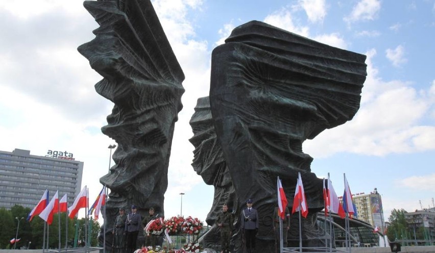 Znacie historię pomnika Powstańców Śląskich w Katowicach? 