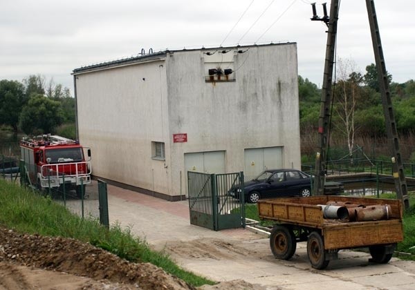 Pompownia wody przy Łegu w Gorzycach już pracuje na pełnych obrotach. To bardzo dobra informacja dla powodzian.