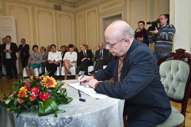 Ustępujący przewodniczący konwentu, burmistrz Andrzej Grabowski.