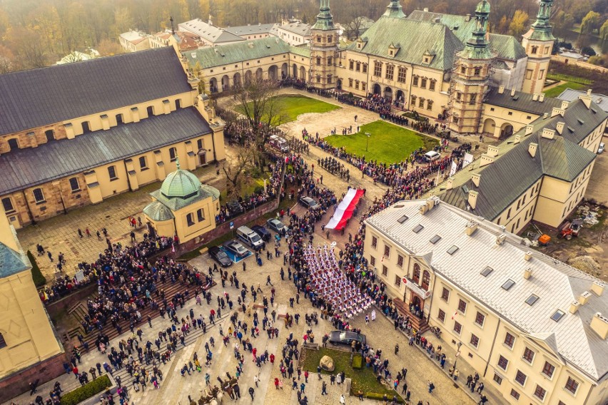 11 listopada w Kielcach. Zobacz zdjęcia i zapis transmisji ze Święta Niepodległości z drona
