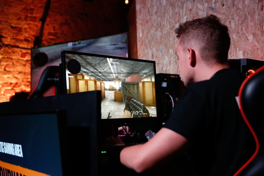 Kraków. Forty Kleparz w weekend zmieniły się w centrum esportu [ZDJĘCIA]