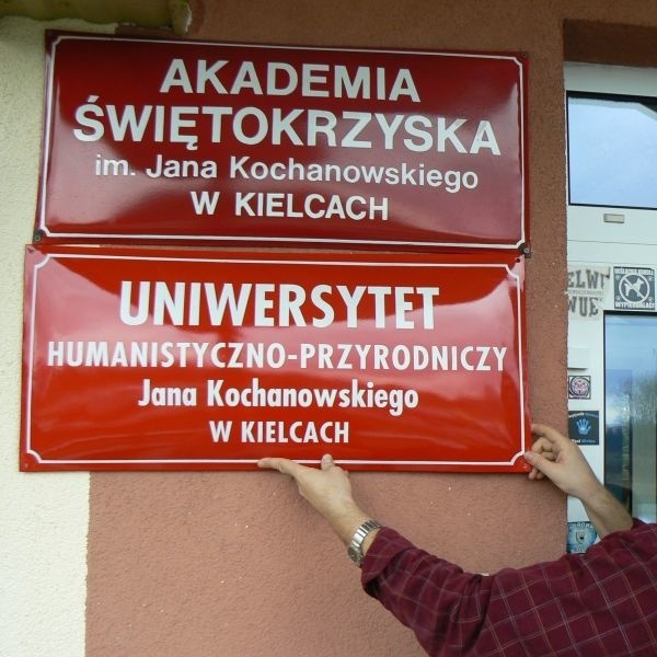 Nowe tablice uniwersytetu są już gotowe.