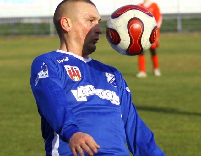 Krzysztof Ulatowski jest silnym punktem II linii MKS-u, a jesienią jego gol pozwolił wygrać zespołowi z Kluczborka w Rybniku 1-0.