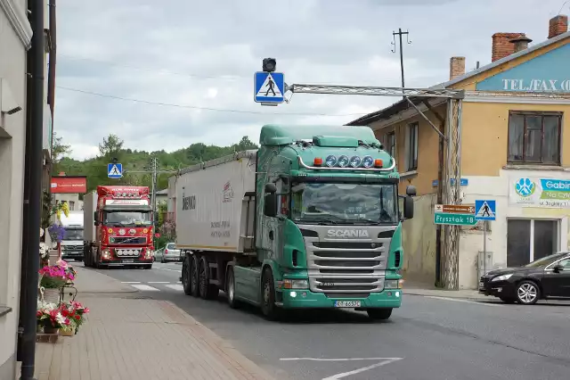 Po wybudowaniu obwodnicy odetchną m.in. mieszkańcy Kołaczyc. Przez centrum miasteczka przejeżdża dziennie mnóstwo samochodów ciężarowych