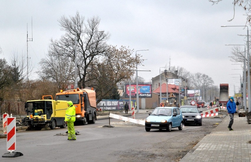 Ulica Łęczyńska - remont wciąż trwa, ułożenie ostatniej...