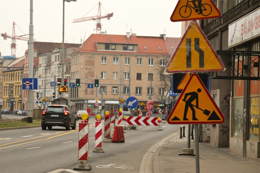 Opóźnia się likwidacja Przejścia Świdnickiego. Będzie wahadłowy ruch tramwajów?