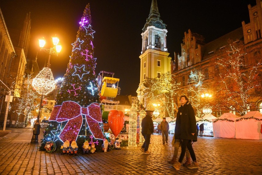 Święta to magiczny czas i magicznie wyglądają również miasta...