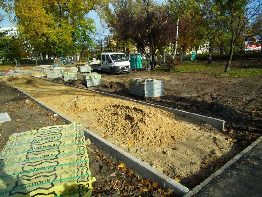 Skatepark w parku Marcinkowskiego już powstaje