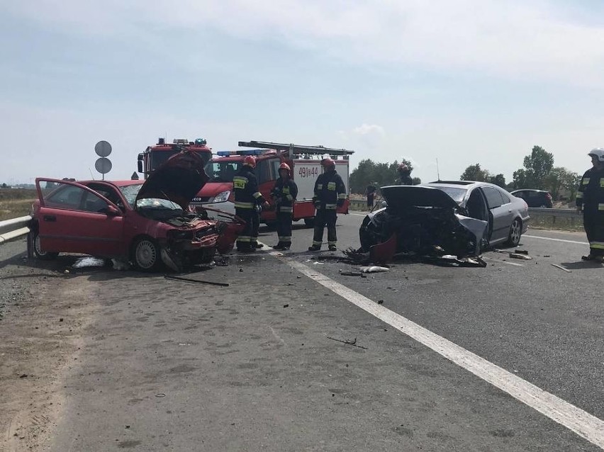 Czołowe zderzenie pojazdów na trasie S7 22.07.2018