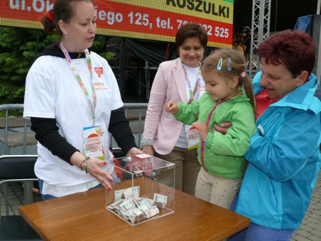 Zbierane były datki, które pójdą na pomoc dla chorych oraz wypoczynek dla dzieci i wsparcie dla grup przy klasztorze.