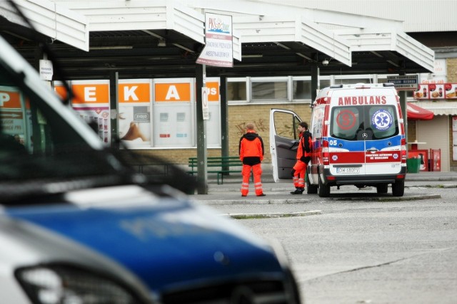 Straż graniczna szukała nielegalnych imigrantów na wrocławskim dworcu PKS. Jeden z funkcjonariuszy został dotkliwie pobity