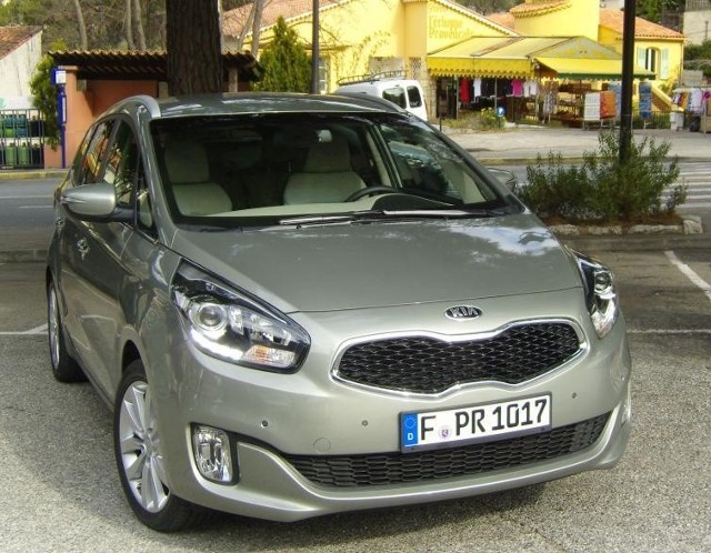 Kia Carens