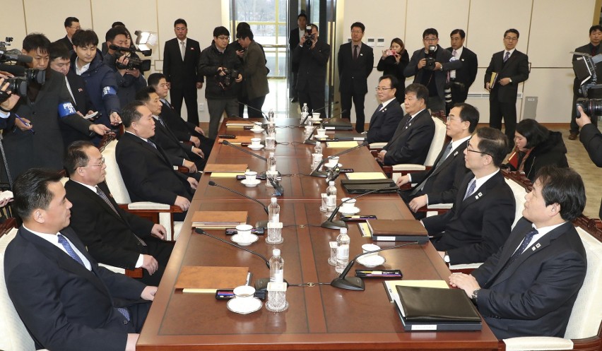 Historyczne spotkanie na granicy Korei Północnej i Południowej