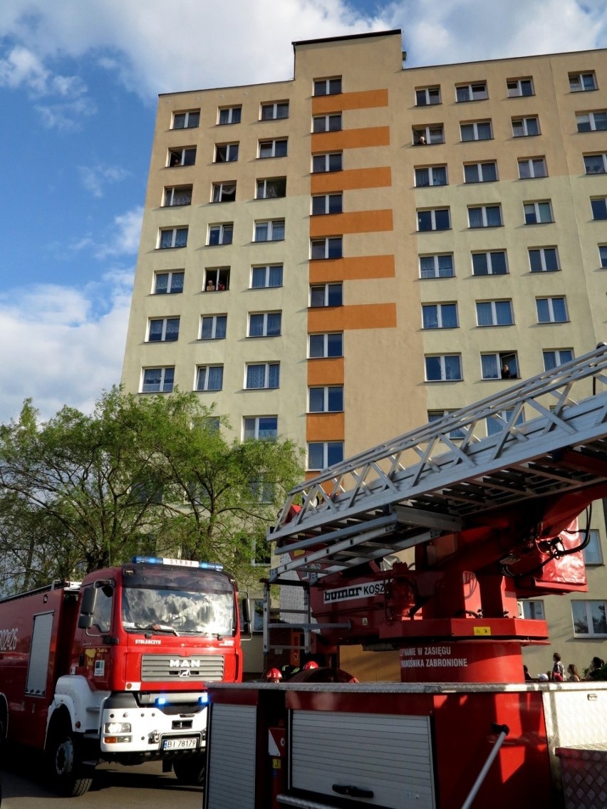 Białystok. Pożar w bloku przy Berlinga 40