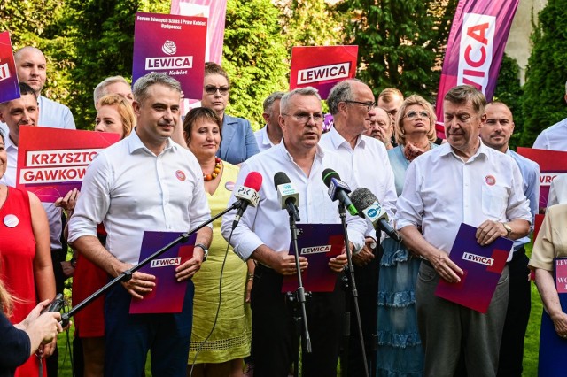 Włodzimierz Czarzasty odwiedził Bydgoszcz i uczestniczył w konferencji prasowej, na której zaprezentowano kandydatów Lewicy w wyborach parlamentarnych