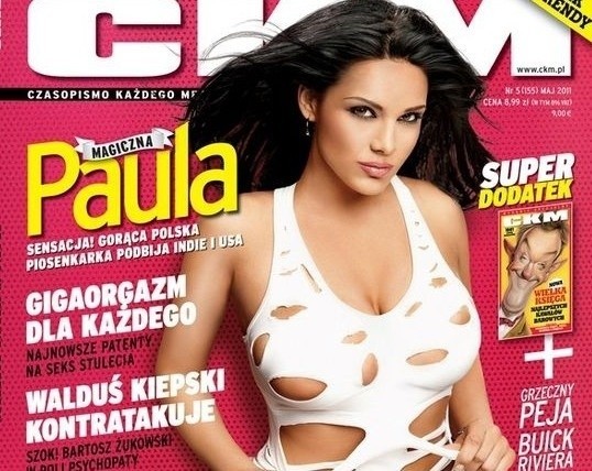 Tak Paula prezentuje się na okładce magazynu CKM.