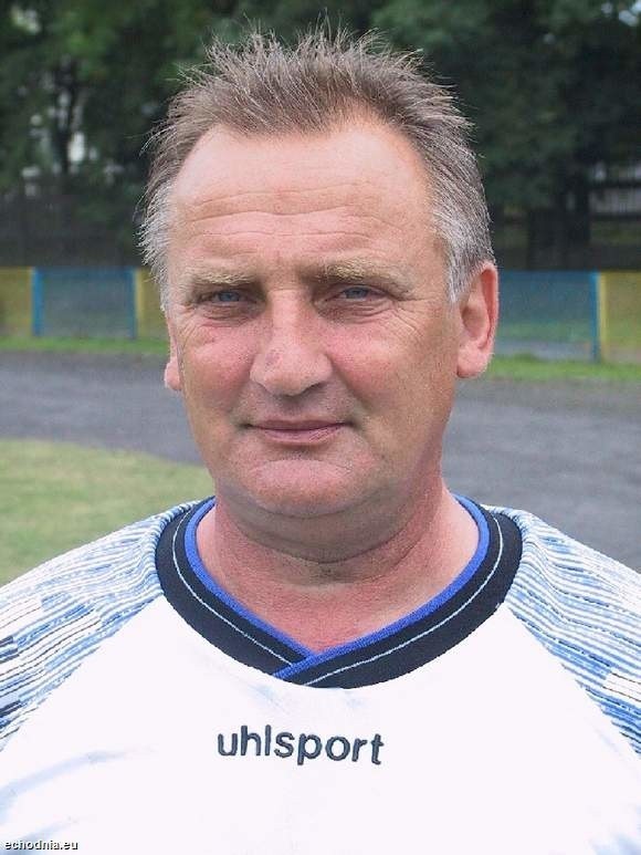 Andrzej Prawda prowadził Jagiellonię w sezonie 1988/89 w...