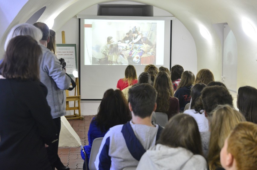 Podsumowanie programu edukacyjnego w Muzeum imienia Jacka...