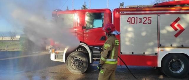 Veolia i Drutex pomaga bytowskim strażakom. Sprzęt i stolarka już w bytowskiej jednostce.