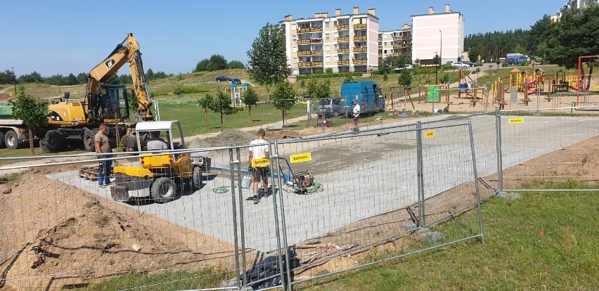 Budowa skateparku w Wasilkowie.