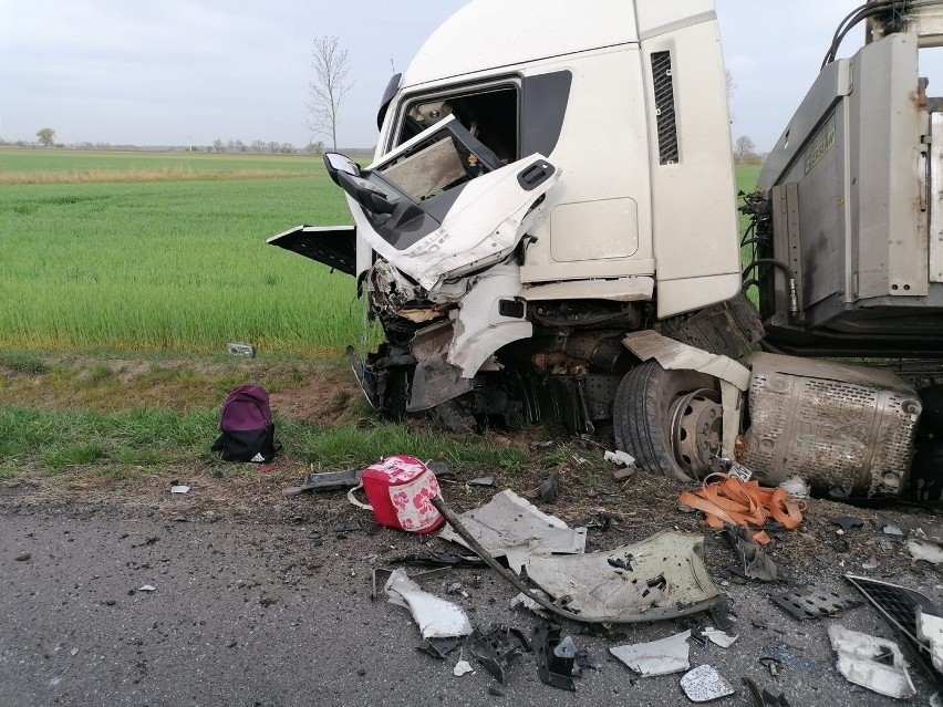 Stan osób poszkodowanych jest ciężki. Na miejscu pomocy...