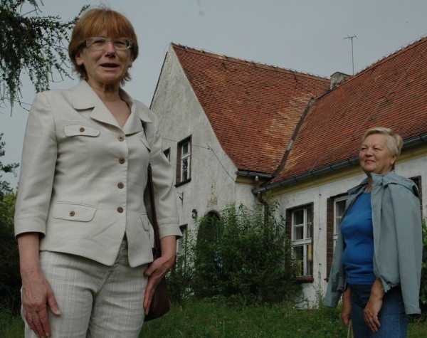 - W tej szkole będzie hospicjum na 15 osób - mówią Teresa Kocemba (z lewej) i Bożena Kopacz, działaczki stowarzyszenia z Byczyny.