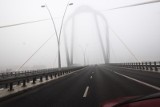 Kujawsko-Pomorskie. Ostrzeżenie IMGW przed gęstą mgłą. Kierowcy, uważajcie na drogach!