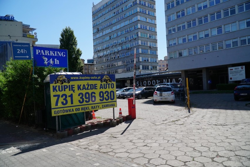 O sporze dotyczącym parkingu przy ul. Piekary w Poznaniu...