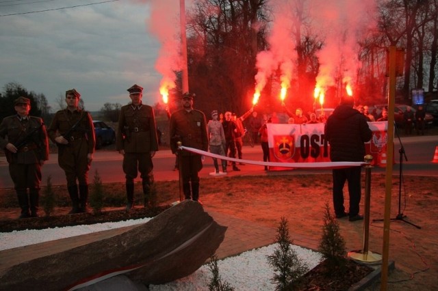 Nowy pomnik poświęcony bitwie pod Odolanowem oraz mural z wizerunkiem Jana Kempińskiego „Błyska" zostały odsłonięte 3 marca