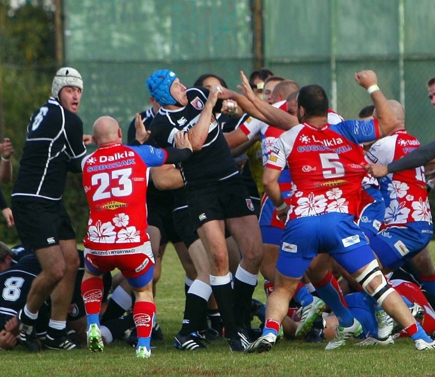 Bójka na meczu rugby w Poznaniu. Budowlani wygrali z...