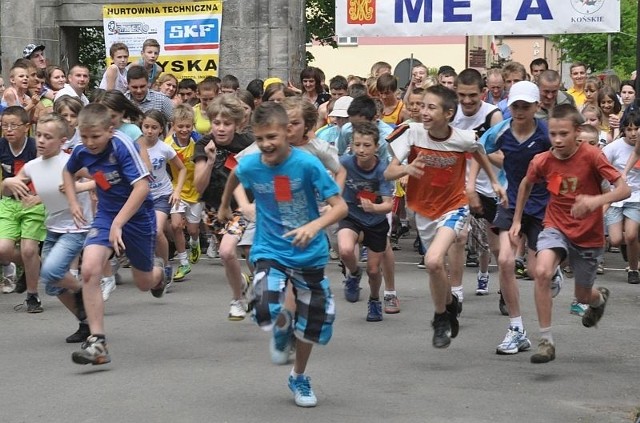 W trzeciomajowych biegach biorą co roku udział setki biegaczy w różnym wieku