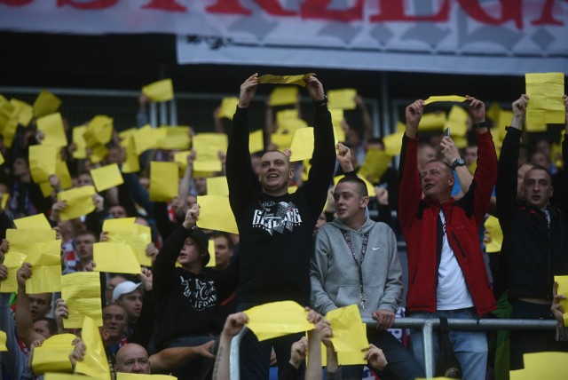 Górnik Zabrze tylko zremisował 0:0 z Bytovią. Otrzymał żółtą kartkę od kibiców