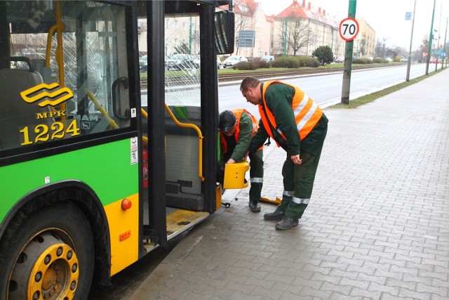 Strzegomska: Kolizja z autobusem/ Zdjęcie ilustracyjne