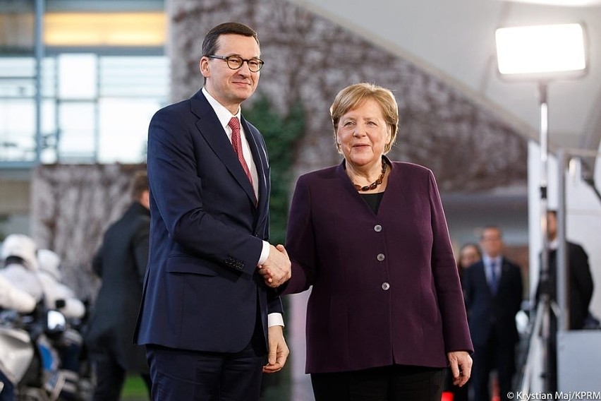 Premier Mateusz Morawiecki spotkał się w Berlinie z kanclerz Niemiec Angelą Merkel