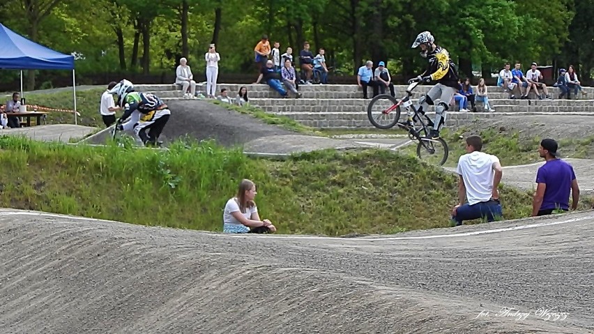 Morderczy wyścig na Pucharze Polski BMX Racing w Nowej Soli! (zdjęcia)