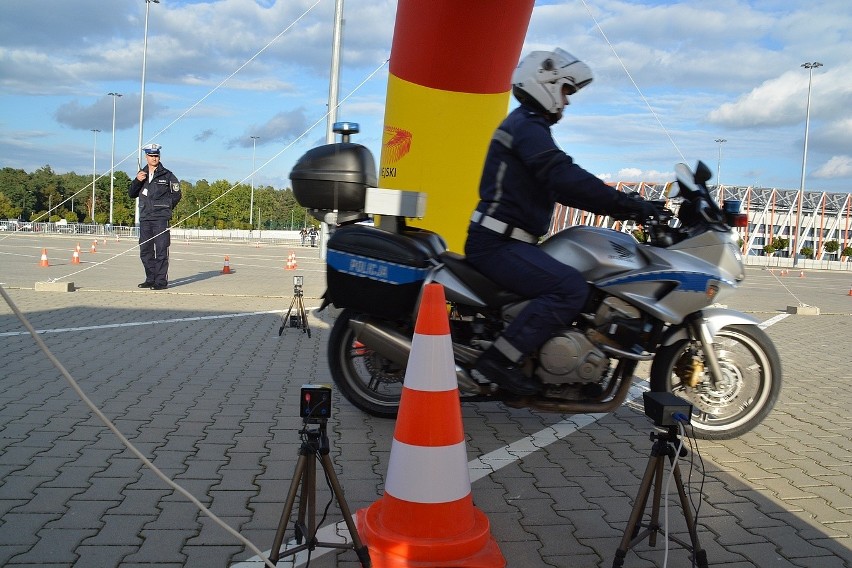 XXIX konkurs Policjant ruchu drogowego - finał. Jazda...