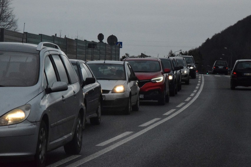 Turyści, którzy chcą pojechać na inaugurację sezonu...