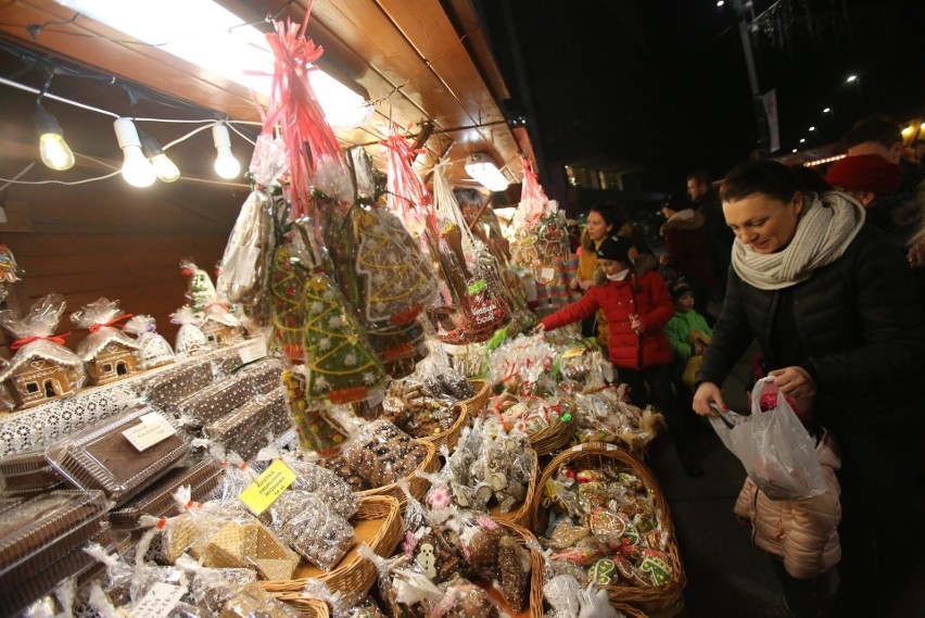 Jarmark Świąteczny na rynku w Katowicach
