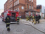 Ćwiczenia straży pożarnej na ulicy Niedziałkowskiego w Słupsku [zdjęcia]