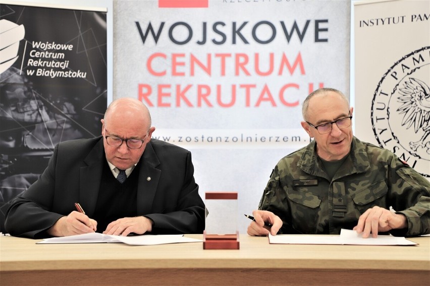 Białystok. Podpisano porozumienie o współpracy między Oddziałem Instytutu Pamięci Narodowej w Białymstoku a Wojskowym Centrum Rekrutacji