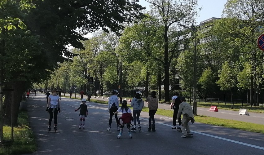 Weekend na sportowo. Siatkówka, rower, spacery - krakowianie aktywnie spędzili czas