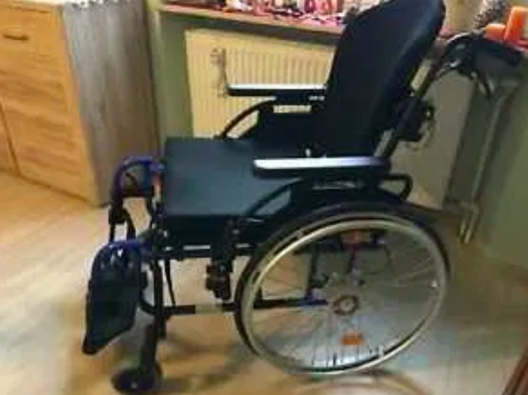 Wózek inwalidzki


Link do ogłoszenia.