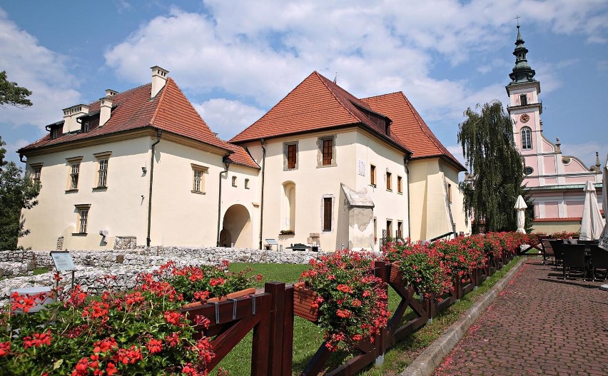 Zamek Żupny w Wieliczce to jedna z niewielu budowli...