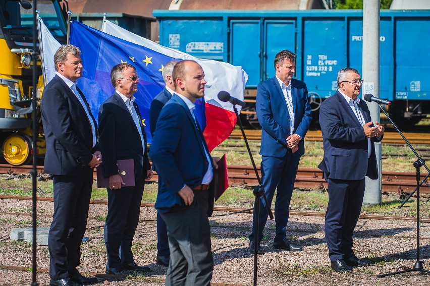 Port Gdańsk. Rozpoczęły się prace nad rozbudową infrastruktury kolejowej do portu [zdjęcia]