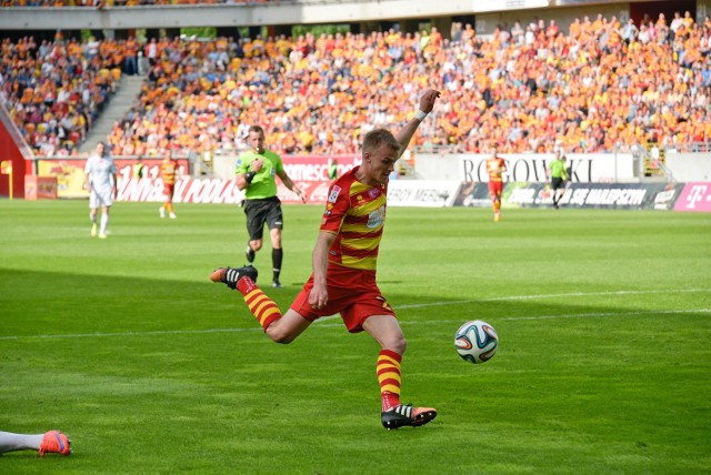 Pogoń – Jagiellonia już dziś. Transmisja meczu Pogoń Szczecin – Jagiellonia Białystok w nSport+. Początek spotkania Pogoń – Jagiellonia o godz. 20.30. Relacja na żywo meczu Pogoń – Jagiellonia online w internecie na stronie gazetawrocalwska.pl POGOŃ – JAGIELLONIA WYNIK NA ŻYWO, TRANSMISJA POGOŃ – JAGIELLONIA, POGOŃ – JAGIELLONIA STREAM LIVE.